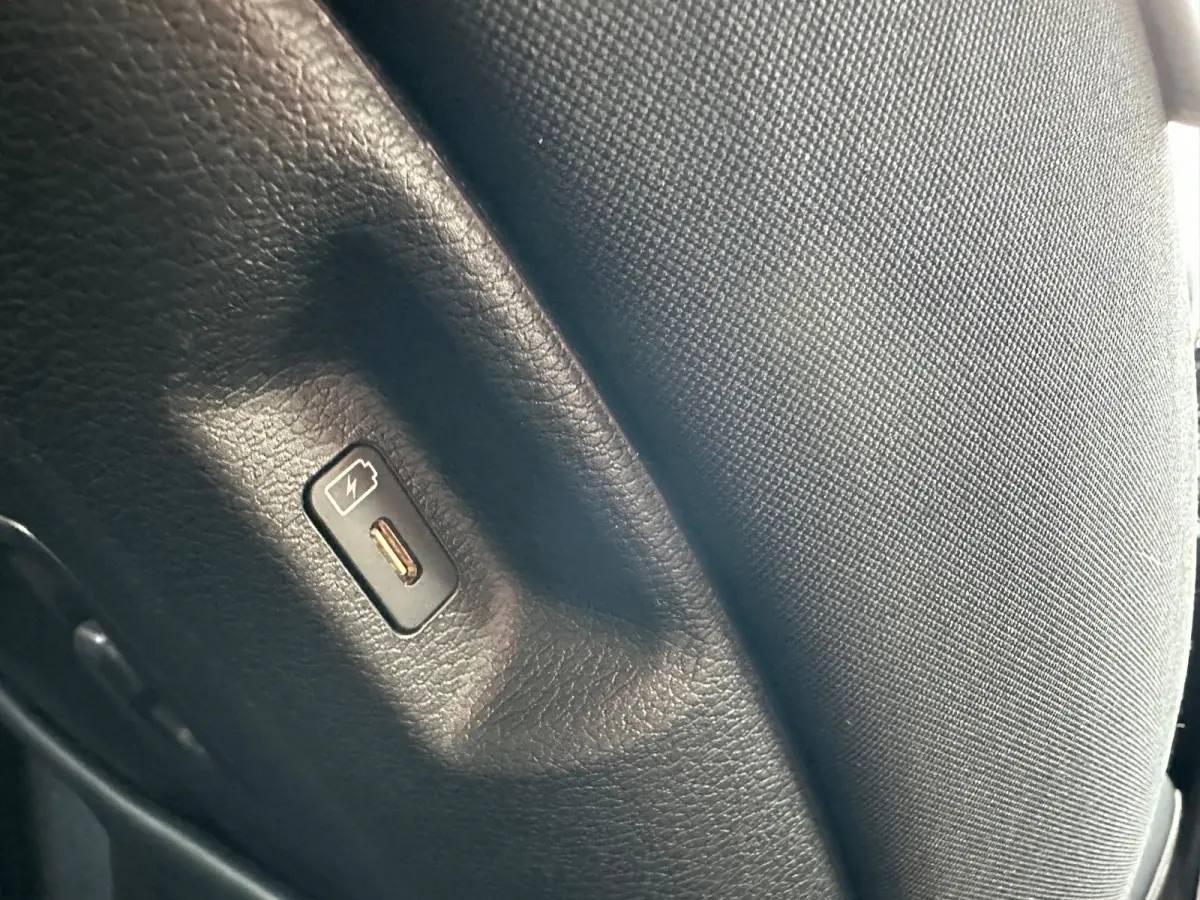 1.6 T-GDi MHEV Edition | Trekhaak | Achterbank in delen neerklapbaar | Achteruitrijcamera | Apple Carplay/Android Auto|telefoonintegratie premium