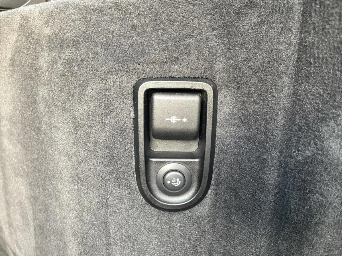 530D LCI M-Pakket CARPLAY|TREKHAAK|CAMERA|LED KOPLAMPEN|M SPORT INTERIEUR|SFEERVERLICHTING|STOELVERWARMING