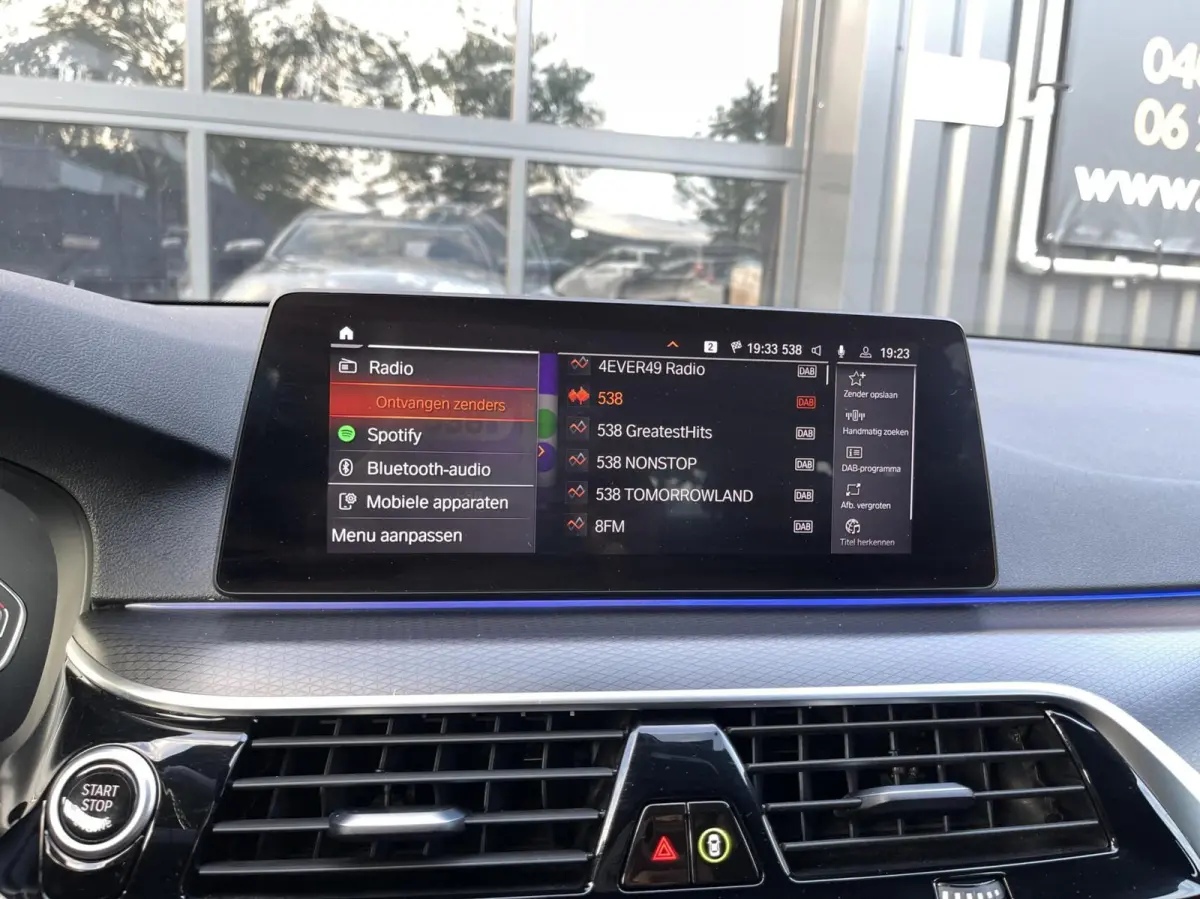 530D LCI M-Pakket CARPLAY|TREKHAAK|CAMERA|LED KOPLAMPEN|M SPORT INTERIEUR|SFEERVERLICHTING|STOELVERWARMING