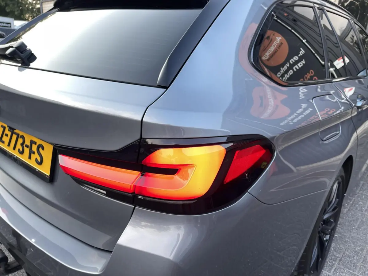 530D LCI M-Pakket CARPLAY|TREKHAAK|CAMERA|LED KOPLAMPEN|M SPORT INTERIEUR|SFEERVERLICHTING|STOELVERWARMING