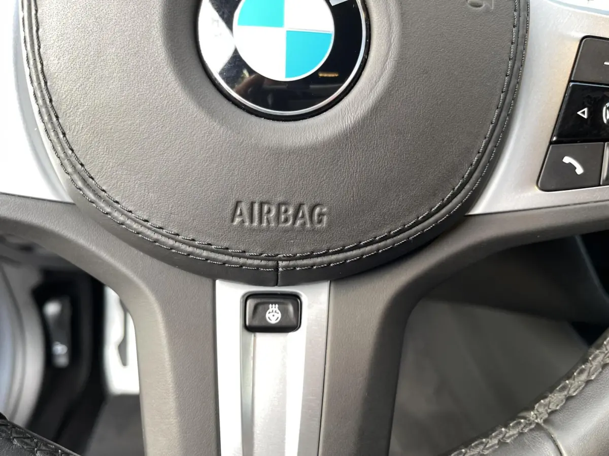 530D LCI M-Pakket CARPLAY|TREKHAAK|CAMERA|LED KOPLAMPEN|M SPORT INTERIEUR|SFEERVERLICHTING|STOELVERWARMING
