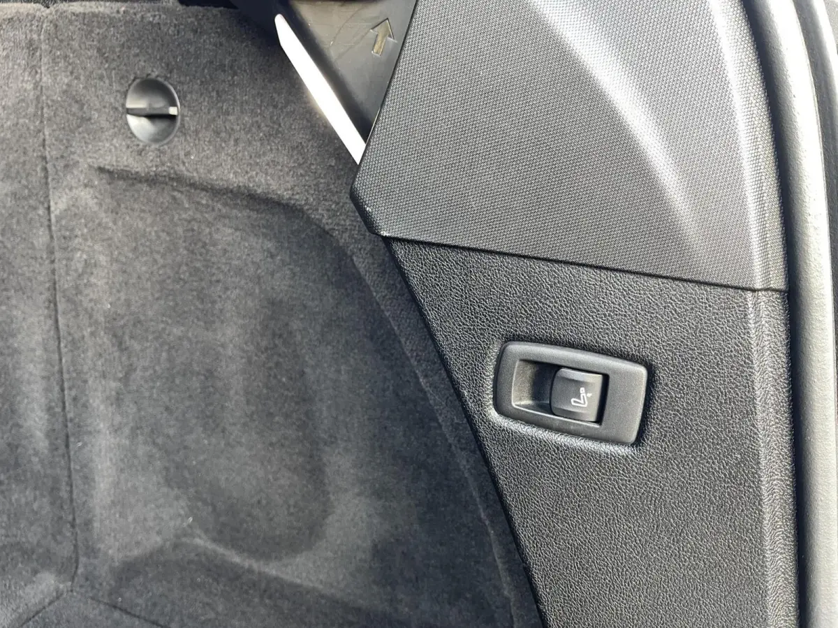 530D LCI M-Pakket CARPLAY|TREKHAAK|CAMERA|LED KOPLAMPEN|M SPORT INTERIEUR|SFEERVERLICHTING|STOELVERWARMING