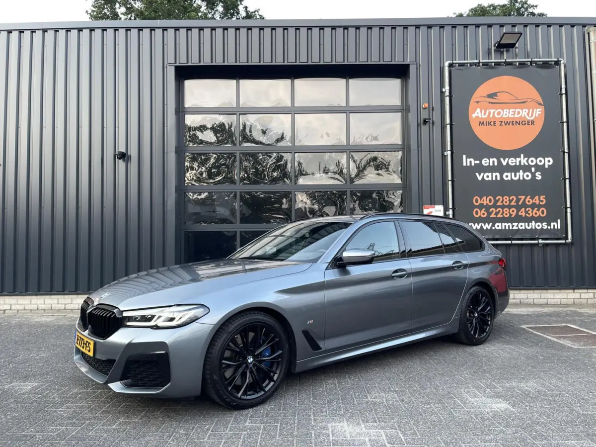 530D LCI M-Pakket CARPLAY|TREKHAAK|CAMERA|LED KOPLAMPEN|M SPORT INTERIEUR|SFEERVERLICHTING|STOELVERWARMING