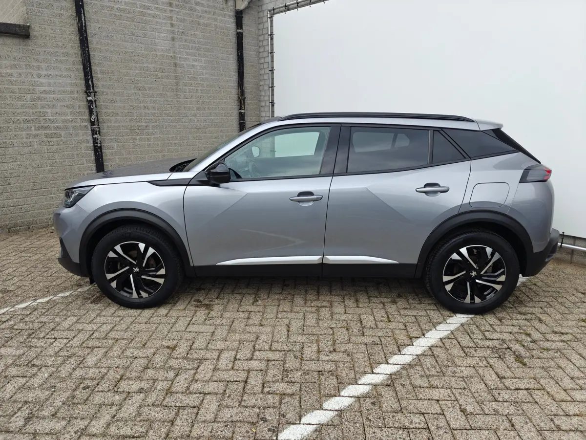 1.2 Allure | Apple Carplay / Android Auto | Achteruitrij Camera | Cruise Control | Climate Control | | Achterbank in delen neerklapbaar | Achteruitrijcamera | Airco (automatisch)