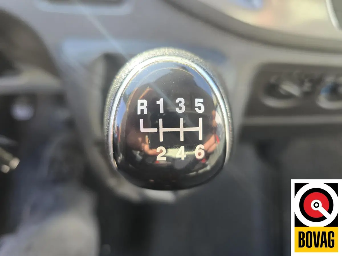 310 2.0 TDCI L1H1 Ambiente BE trekker met oplegger.