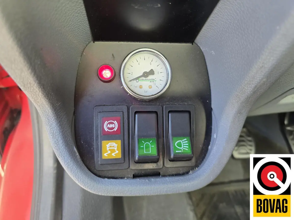 310 2.0 TDCI L1H1 Ambiente BE trekker met oplegger.