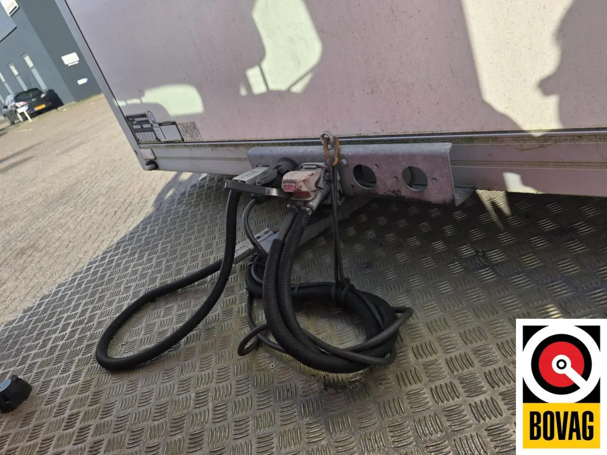 310 2.0 TDCI L1H1 Ambiente BE trekker met oplegger.