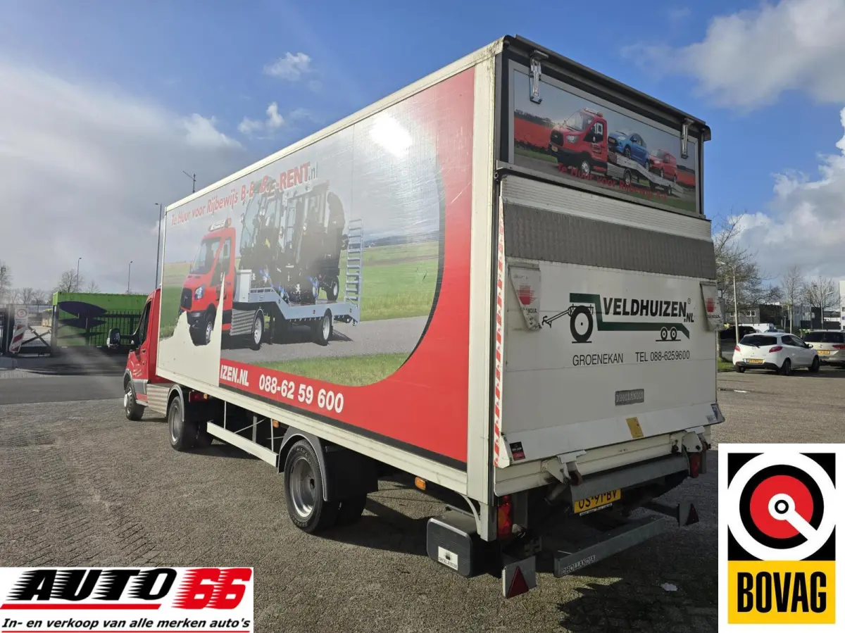 310 2.0 TDCI L1H1 Ambiente BE trekker met oplegger.