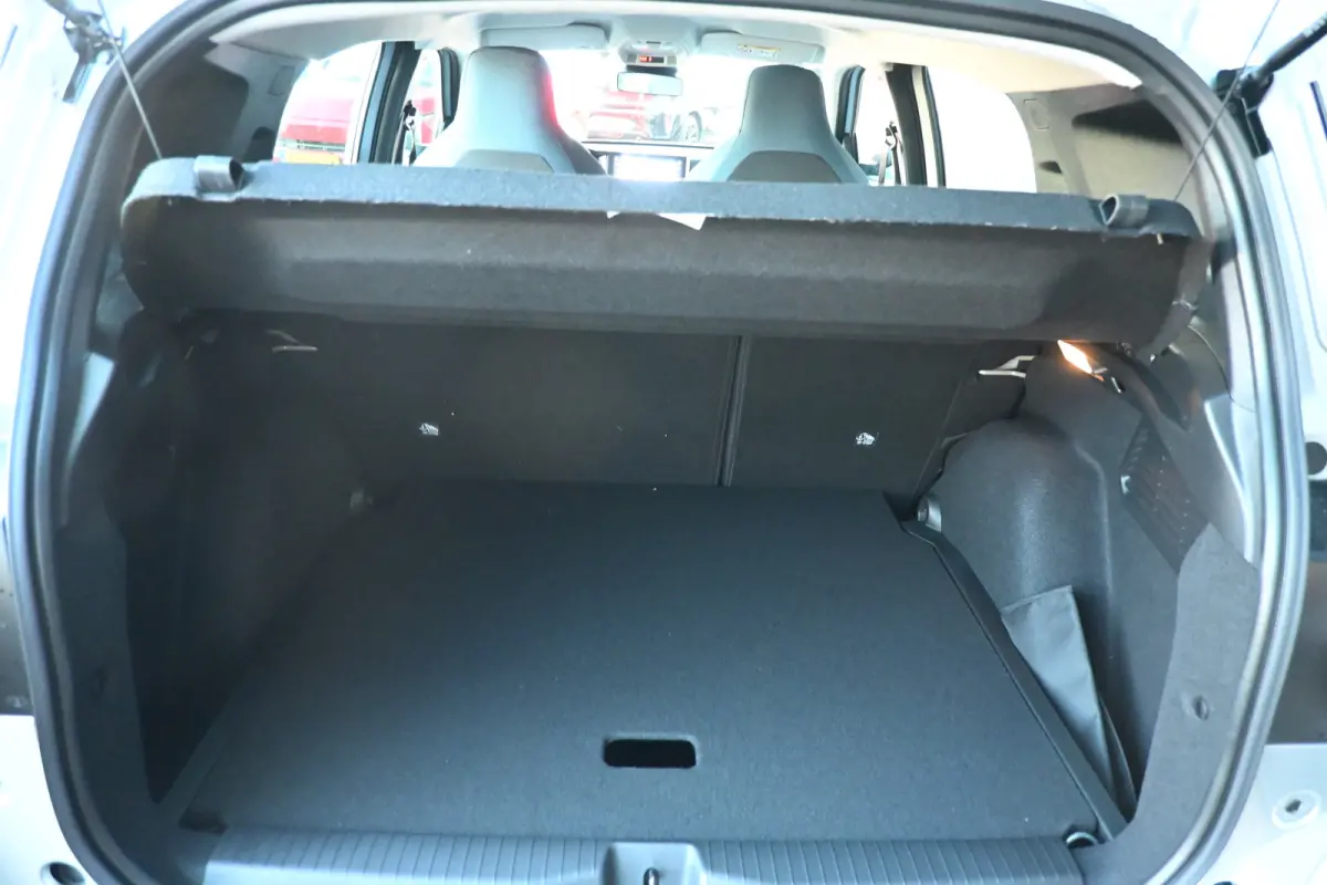 Edition 1.2 Hybrid 145pk Automaat VOORRAAD-ACTIE! | 10'' Digitaal instrumentenpaneel | LED koplampen | Parkeersensoren achter