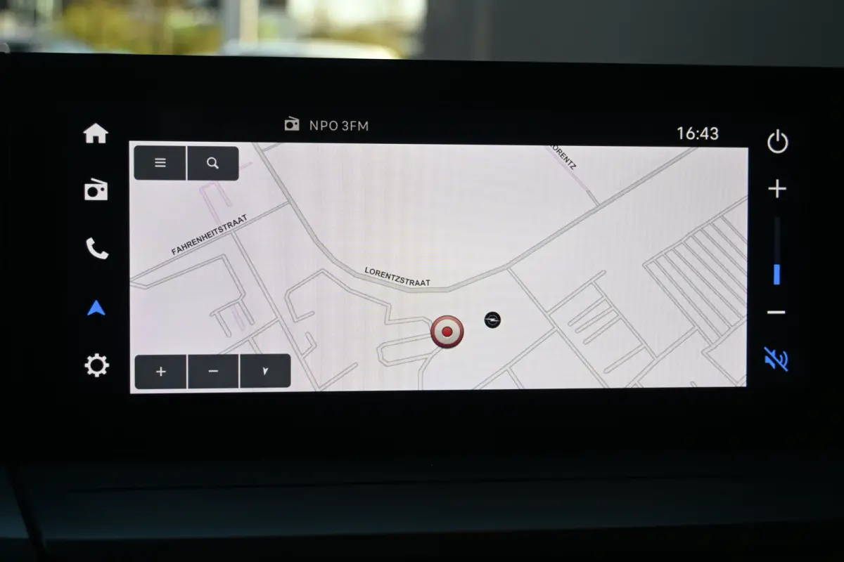 Edition 1.2 Hybrid 145pk Automaat VOORRAAD-ACTIE! | 10'' Digitaal instrumentenpaneel | LED koplampen | Parkeersensoren achter