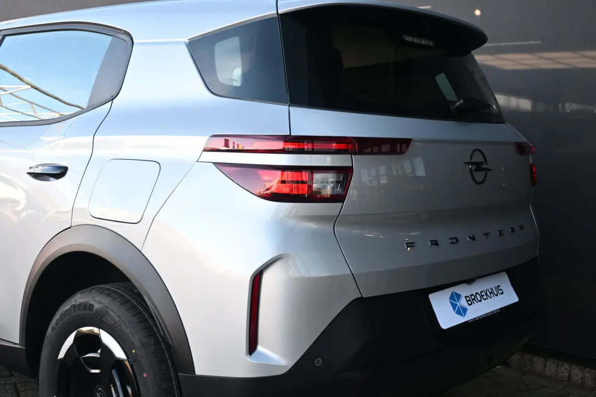 Edition 1.2 Hybrid 145pk Automaat VOORRAAD-ACTIE! | 10'' Digitaal instrumentenpaneel | LED koplampen | Parkeersensoren achter