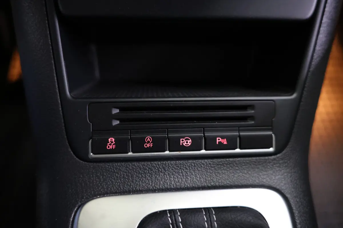 1.4 TSI AUTOM CUP Editie 81000KM CLIMA PDC STOELVW PARK ASS. '15
