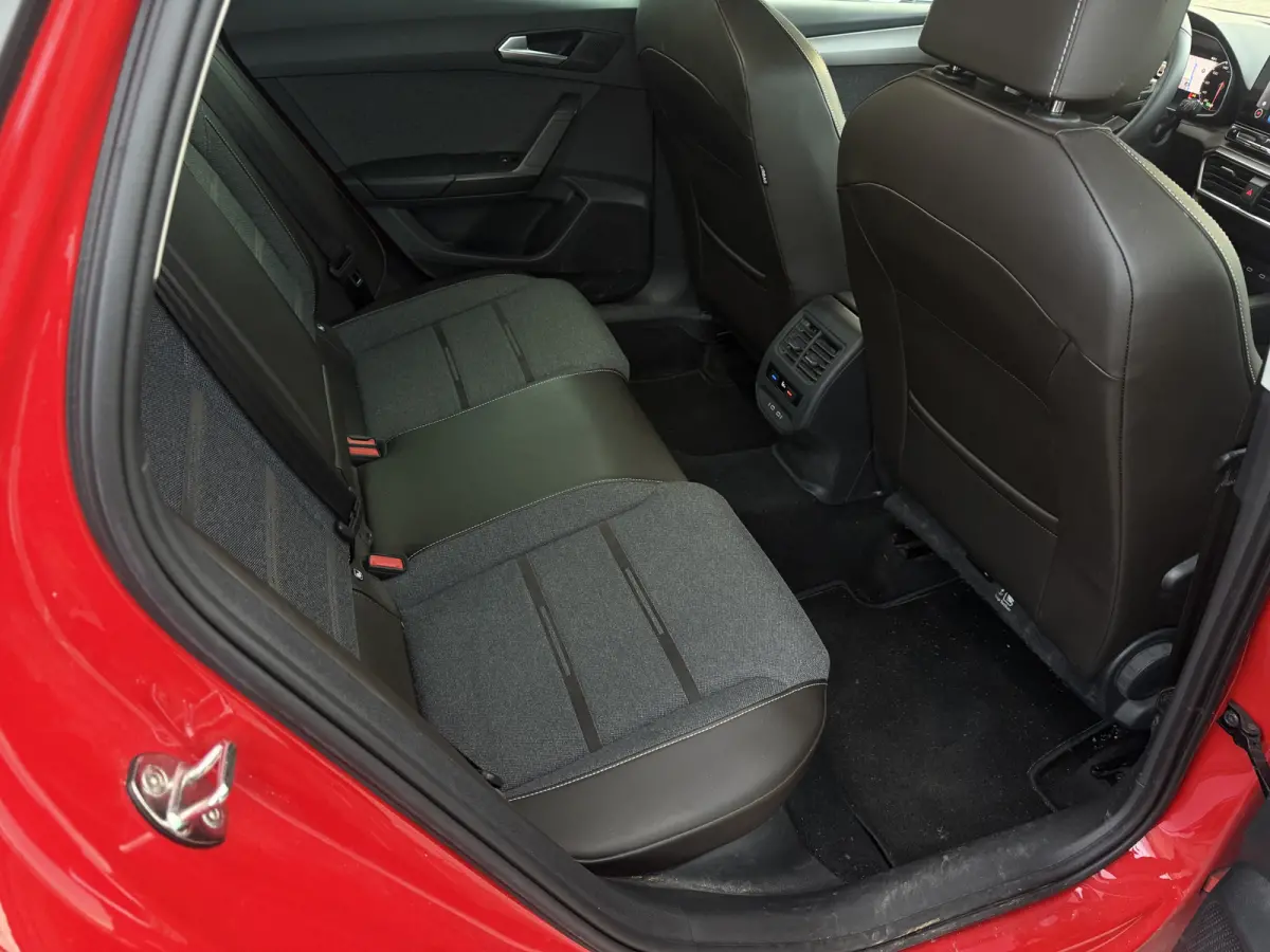 1.4 TSI eHybrid PHEV FR Business Intense