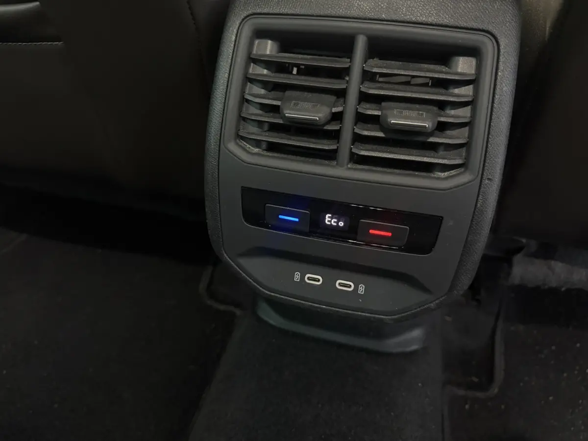 1.4 TSI eHybrid PHEV FR Business Intense