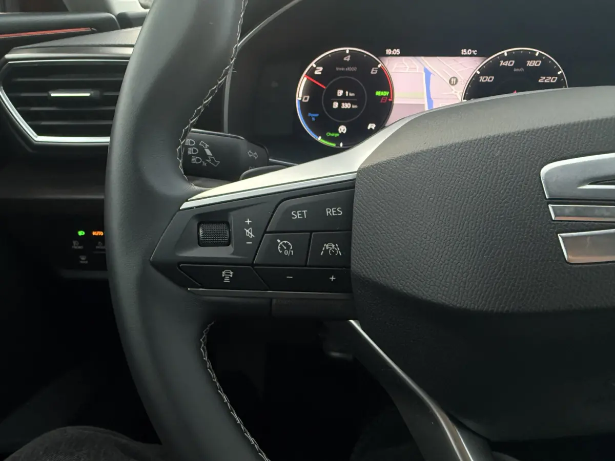 1.4 TSI eHybrid PHEV FR Business Intense