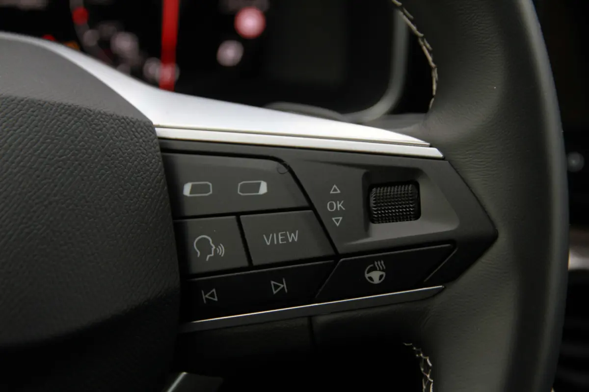 1.4 TSI eHybrid PHEV FR Business Intense
