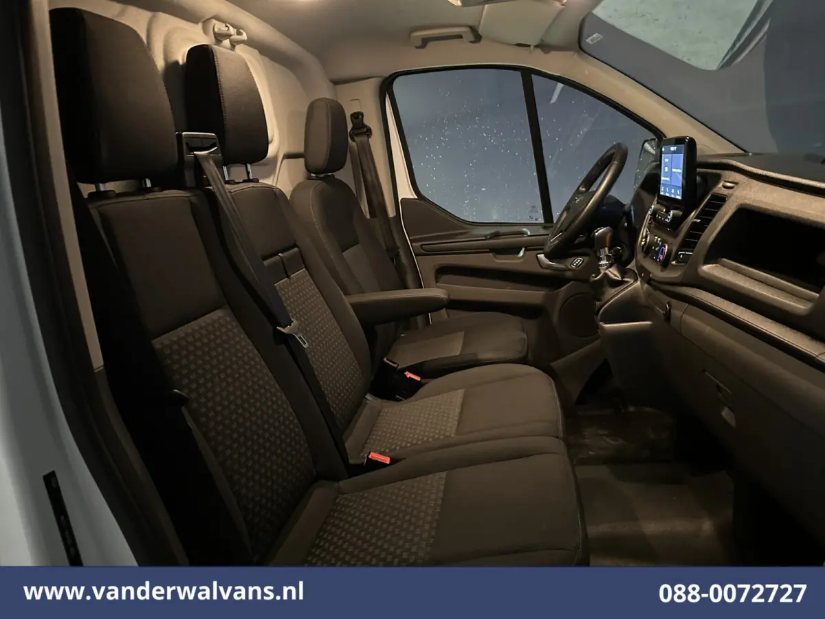 2.0 TDCI 131pk L2H1 Euro6 Airco | Apple Carplay | Stoelverwarming | LED | Cruisecontrol Verwarmde voorruit, Parkeersensoren, Bijrijdersbank, 2800kg trekvermogen, Android Auto