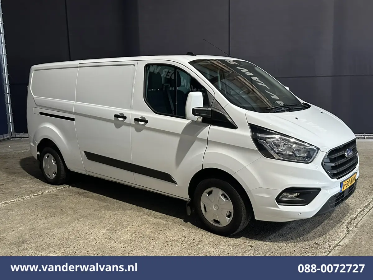 2.0 TDCI 131pk L2H1 Euro6 Airco | Apple Carplay | Stoelverwarming | LED | Cruisecontrol Verwarmde voorruit, Parkeersensoren, Bijrijdersbank, 2800kg trekvermogen, Android Auto