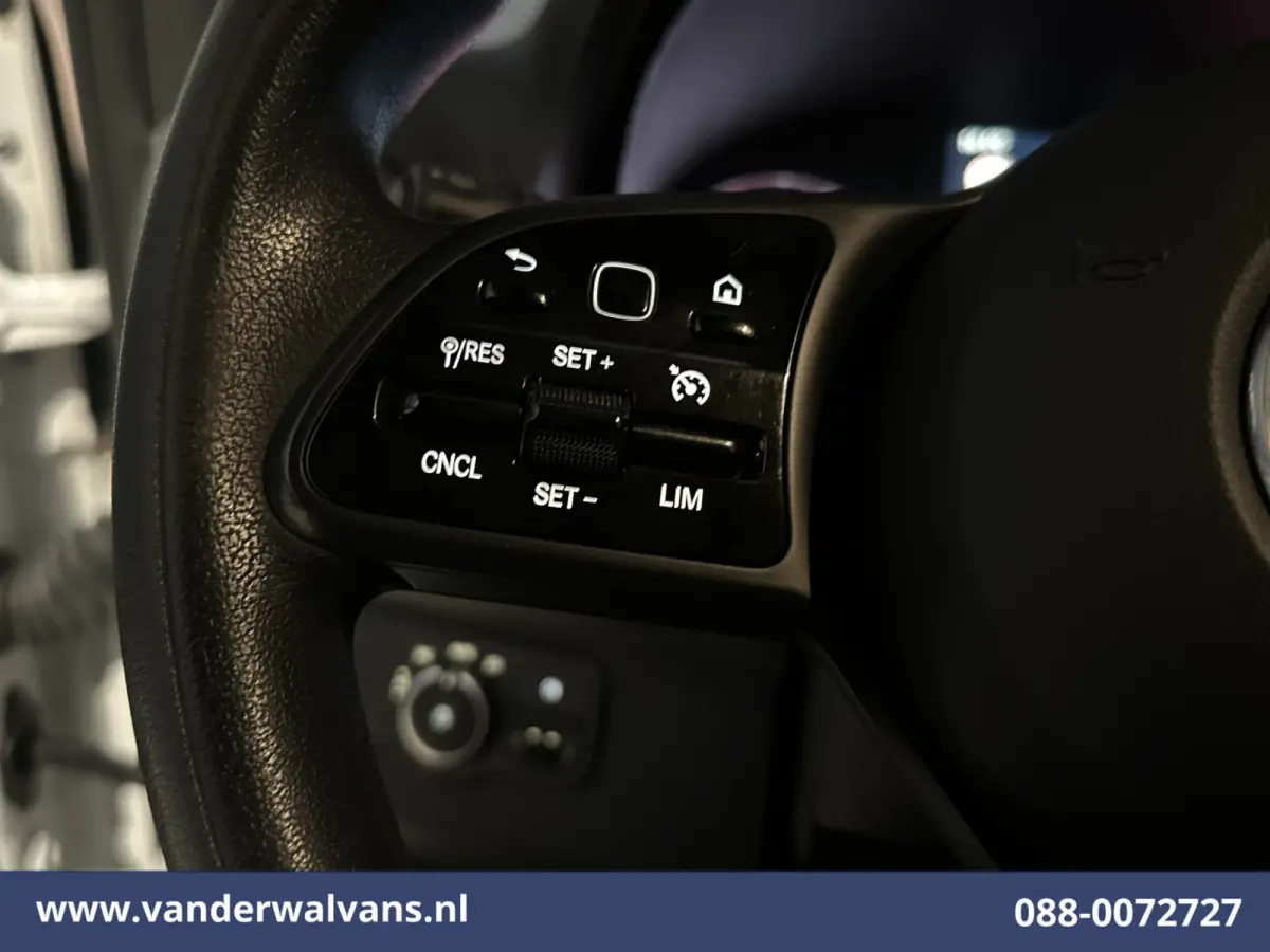 317 CDI 170pk L2H1 Euro6 Airco | Camera | Navigatie | Apple Carplay | Cruisecontrol Android Auto, Chauffeursstoel, Parkeersensoren, MBUX