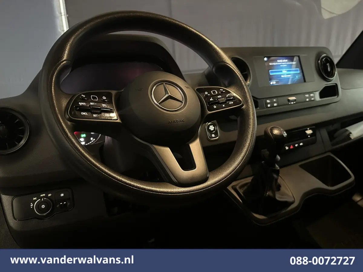 317 CDI 170pk L2H1 Euro6 Airco | Camera | Navigatie | Apple Carplay | Cruisecontrol Android Auto, Chauffeursstoel, Parkeersensoren, MBUX