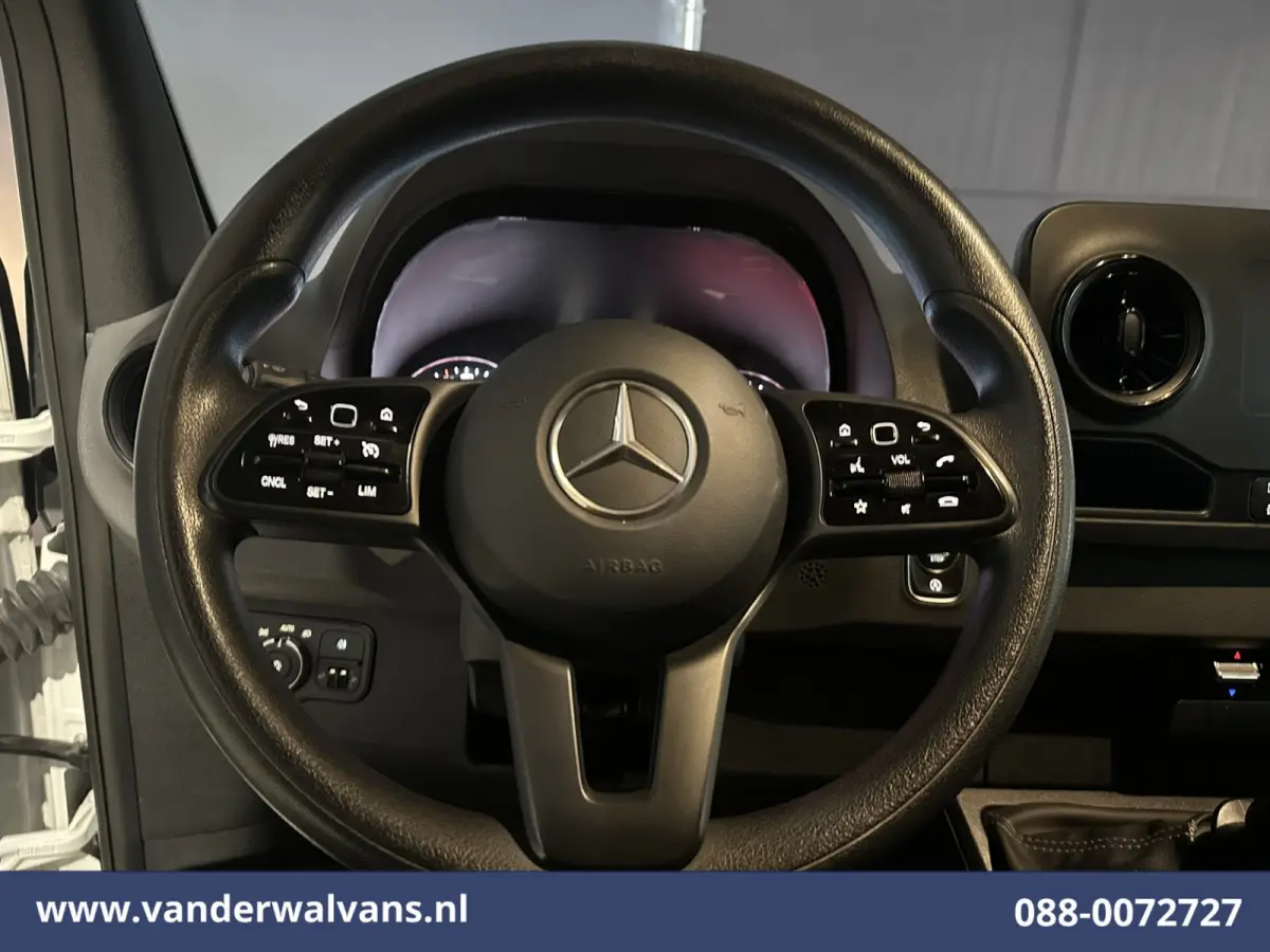 317 CDI 170pk L2H1 Euro6 Airco | Camera | Navigatie | Apple Carplay | Cruisecontrol Android Auto, Chauffeursstoel, Parkeersensoren, MBUX