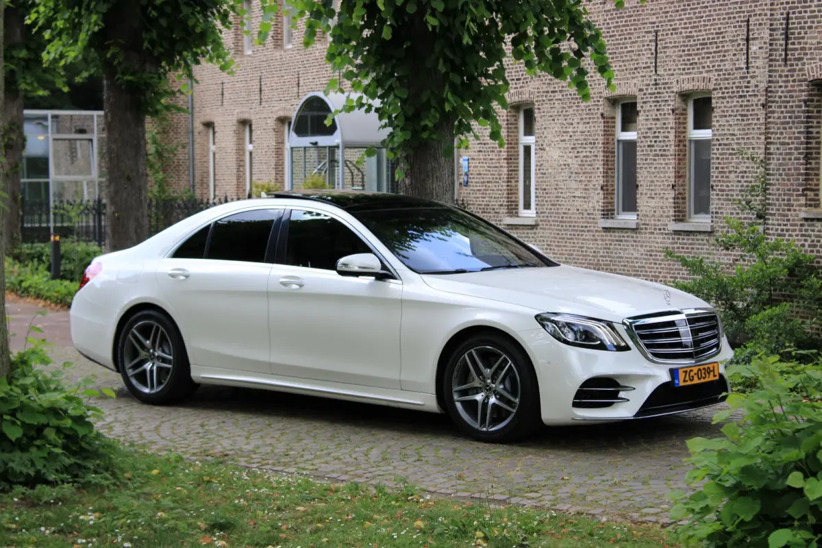 450 AMG Premium Plus Massage | Pano | Memory | Distronic | Stoelklima | Burmester | HeadUp | Keyless | 360 Camera | Lage Kilometerstand | Dealer Onderhouden
