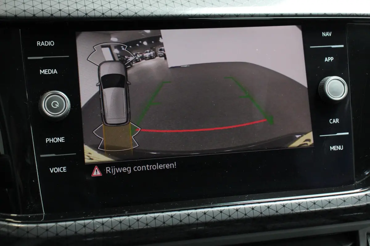 1.5 TSI DSG Style Team Navigatie Apple Carplay/Android Auto Adaptive cruise control Parkeersensoren Camera Stoelverwarming Virtual Cockpit Keyless Entry Lane assist Privacy glas