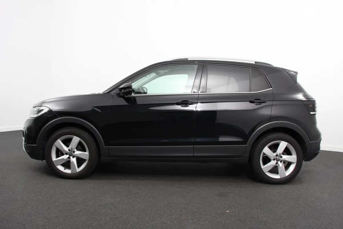 1.5 TSI DSG Style Team Navigatie Apple Carplay/Android Auto Adaptive cruise control Parkeersensoren Camera Stoelverwarming Virtual Cockpit Keyless Entry Lane assist Privacy glas