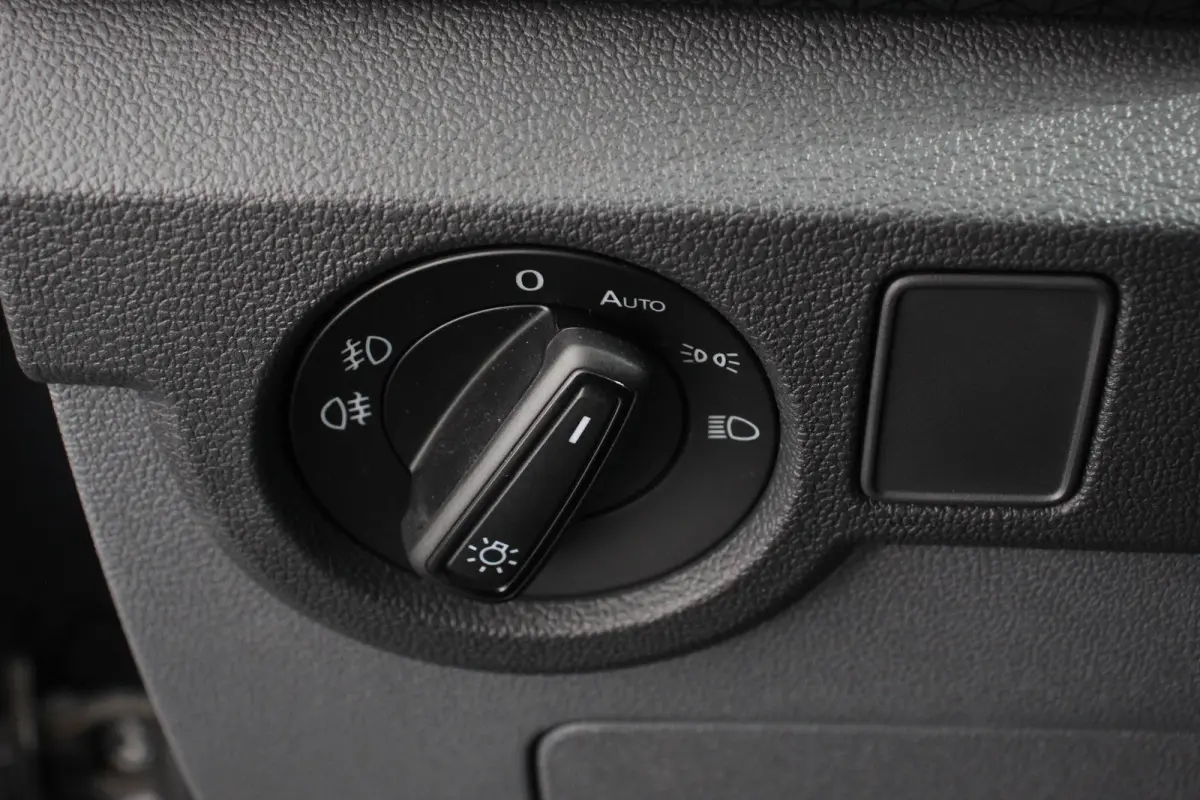 1.5 TSI DSG Style Team Navigatie Apple Carplay/Android Auto Adaptive cruise control Parkeersensoren Camera Stoelverwarming Virtual Cockpit Keyless Entry Lane assist Privacy glas