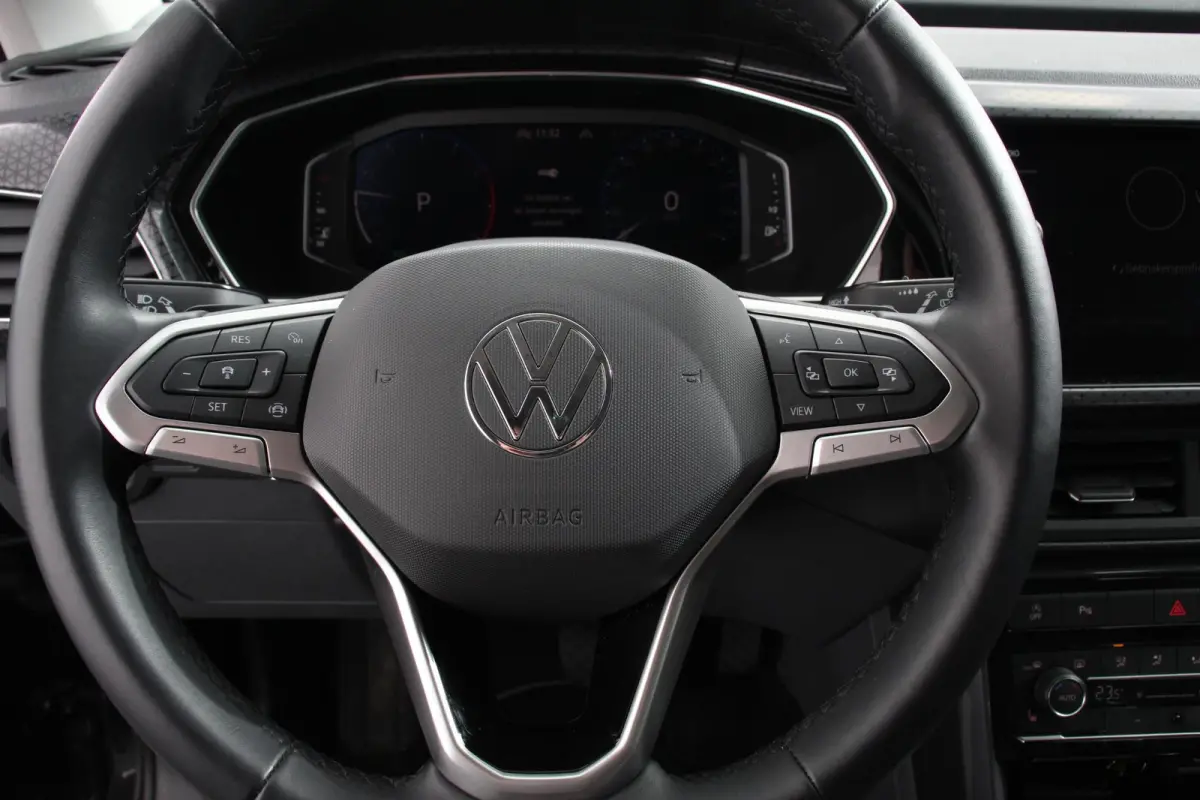 1.5 TSI DSG Style Team Navigatie Apple Carplay/Android Auto Adaptive cruise control Parkeersensoren Camera Stoelverwarming Virtual Cockpit Keyless Entry Lane assist Privacy glas