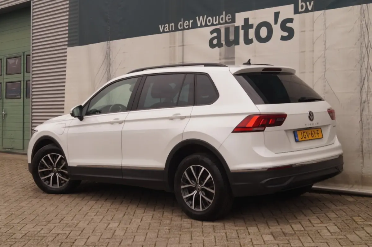 1.4 TSI DSG eHybrid Plug-in Life Edition -SOH95%-NAVI-ECC-