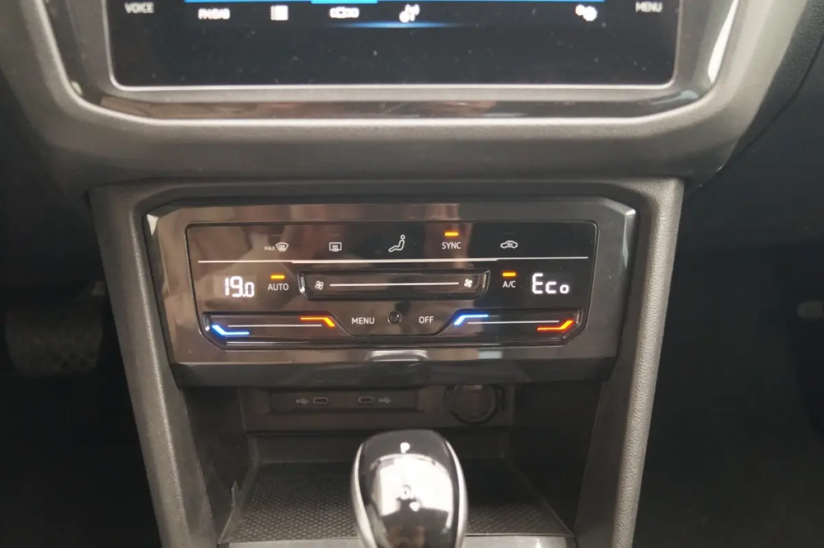 1.4 TSI DSG eHybrid Plug-in Life Edition -SOH95%-NAVI-ECC-