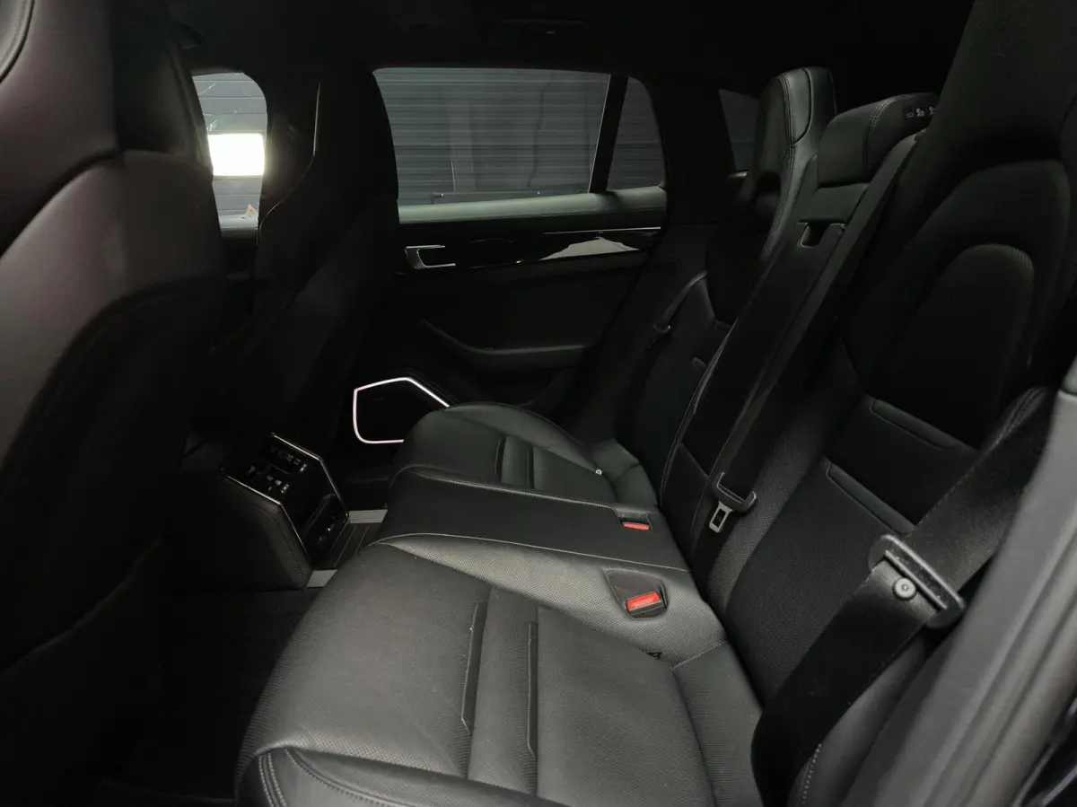 4S E-Hybrid |PANO|HUD|SPORTCHR.|360°