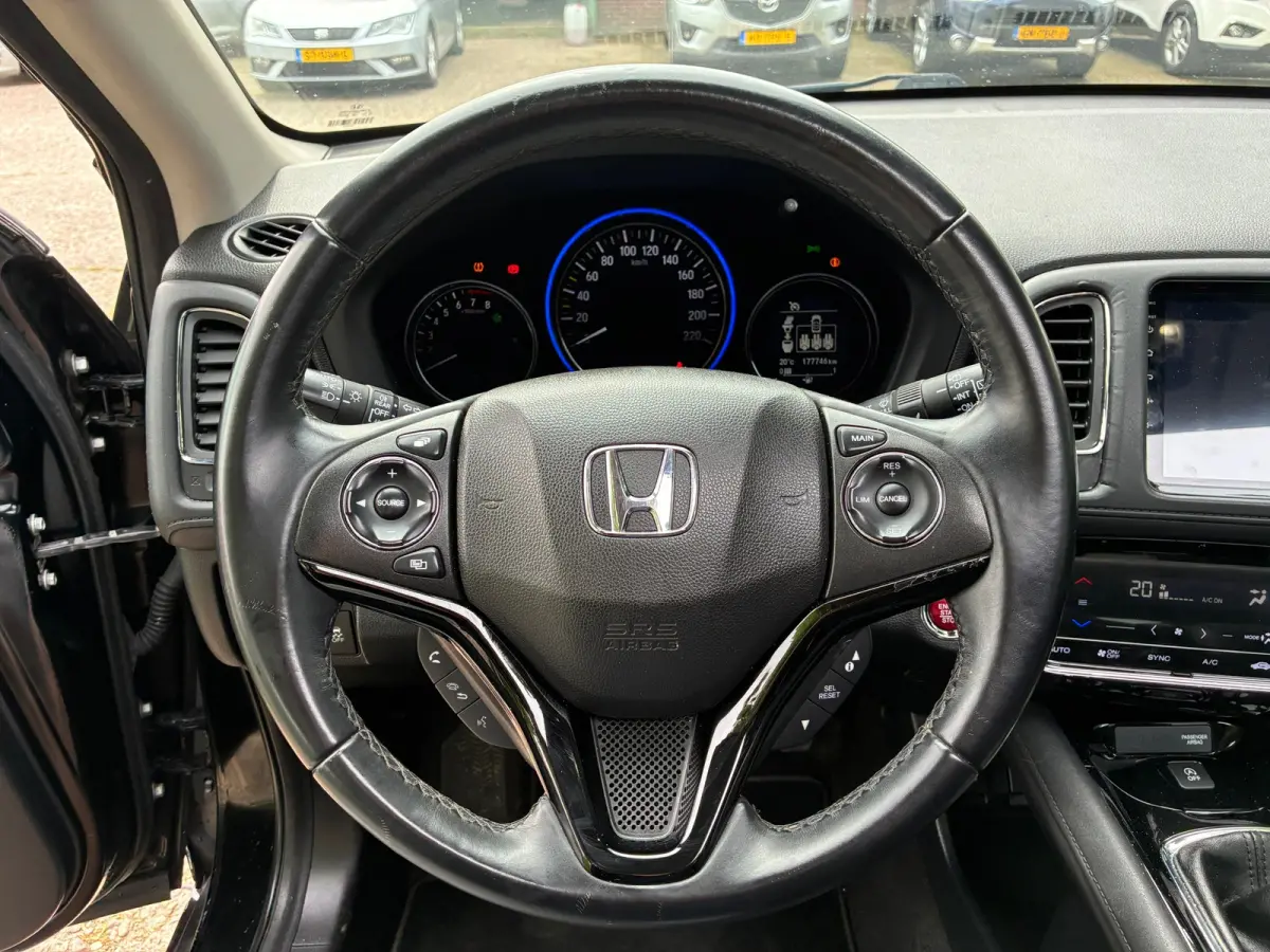 1.5 i-VTEC Executive | Pano/schuifdak + Xenon/LED + Leder nu €11.975,-!!