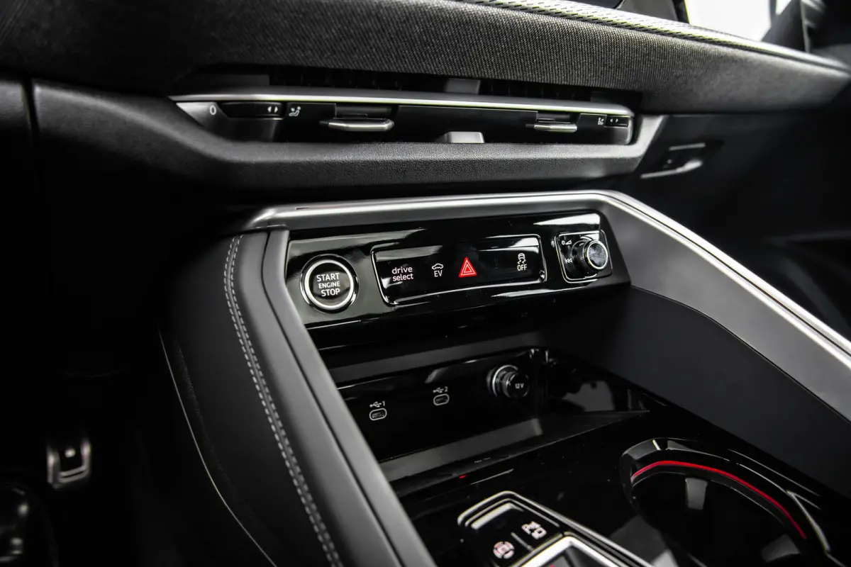 S edition | Audi virtual cockpit | Comfortsleutel | Elektrisch instelbare voorstoelen
