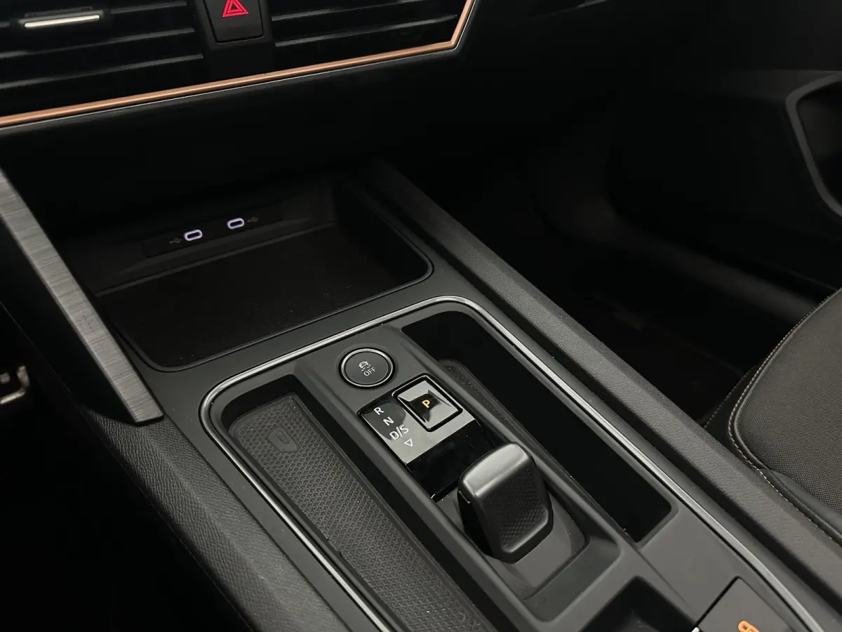 2.0 TSI 4DRIVE Matt Panorama Virtual Memory Beats audio