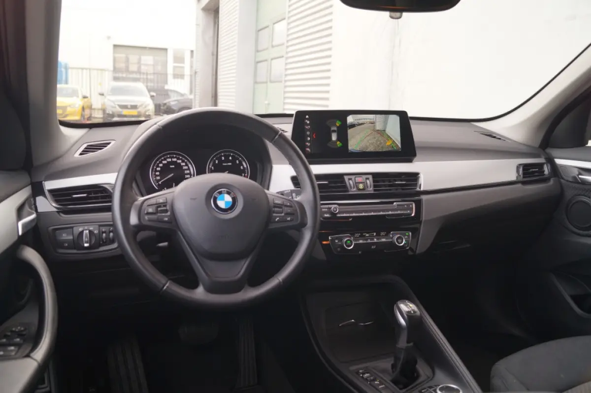 xDrive25e Executive -NAVI-ECC-HUD-CAM-PDC-