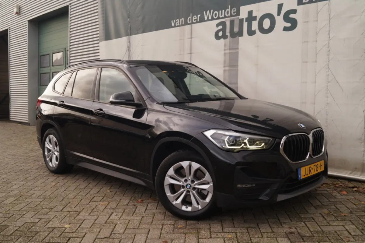 xDrive25e Executive -NAVI-ECC-HUD-CAM-PDC-