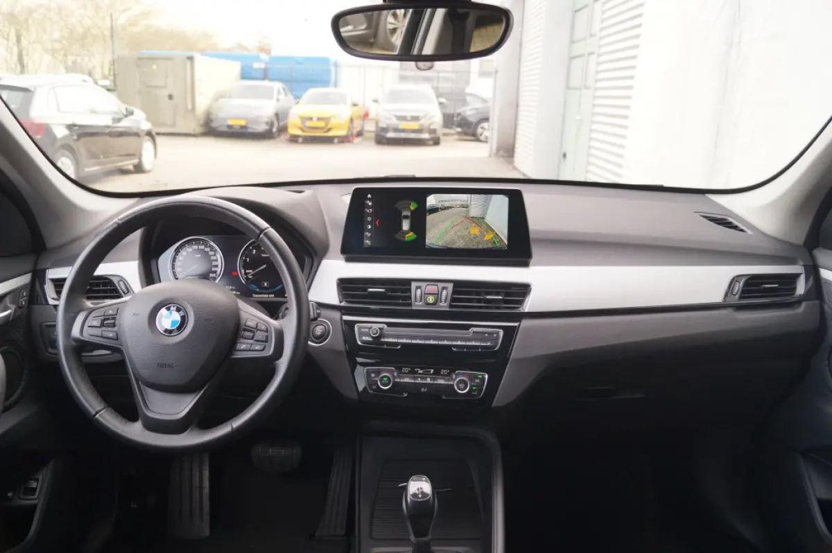 xDrive25e Executive -NAVI-ECC-HUD-CAM-PDC-