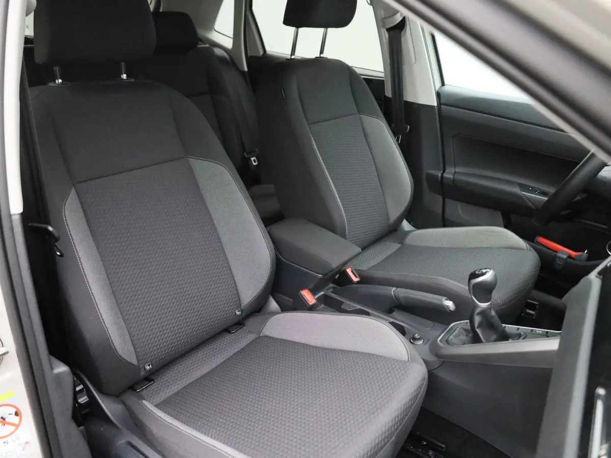1.0 TSI Life Edition | Virtual cockpit | Climate control | Camera | Getint glas | Lichtmetalen velgen