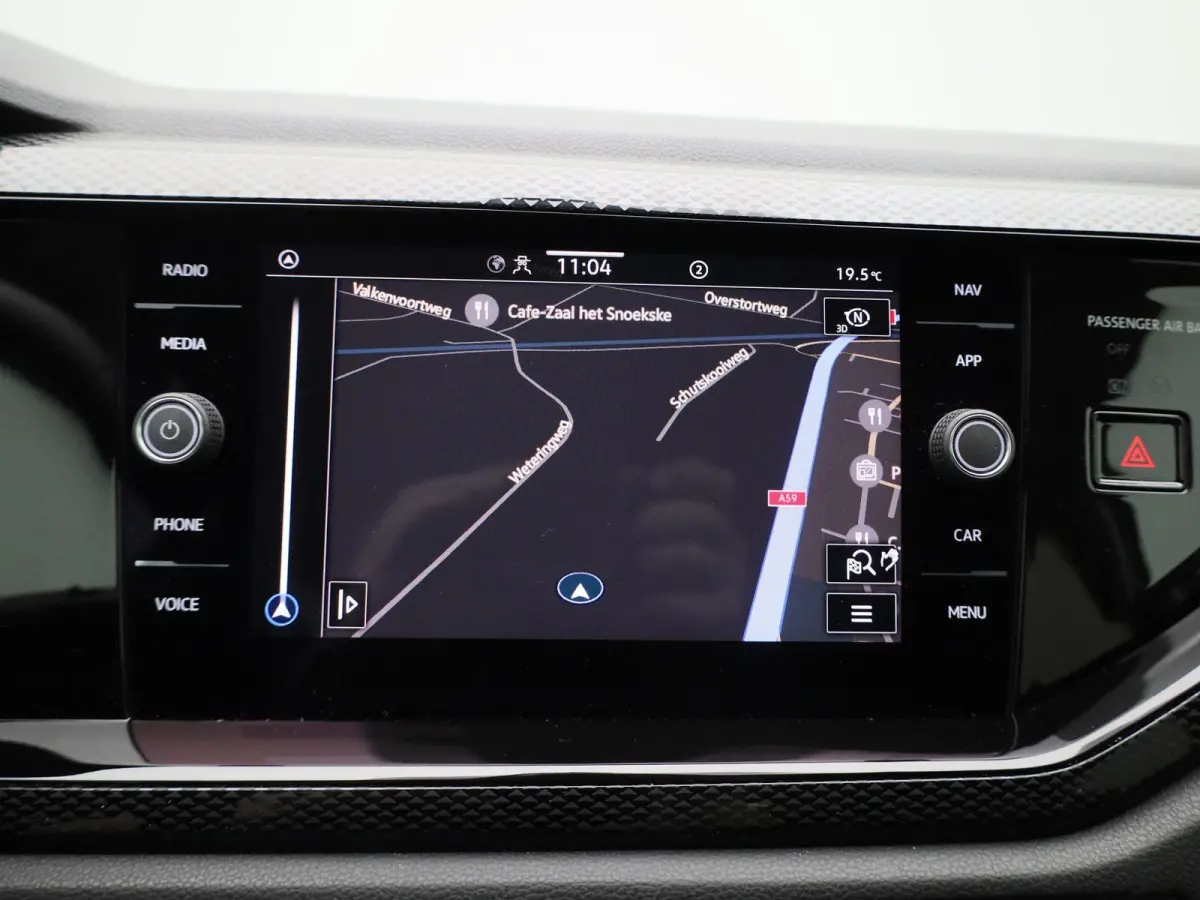 1.0 TSI Life Edition | Virtual cockpit | Climate control | Camera | Getint glas | Lichtmetalen velgen