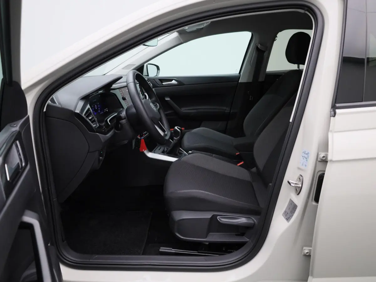 1.0 TSI Life Edition | Virtual cockpit | Climate control | Camera | Getint glas | Lichtmetalen velgen