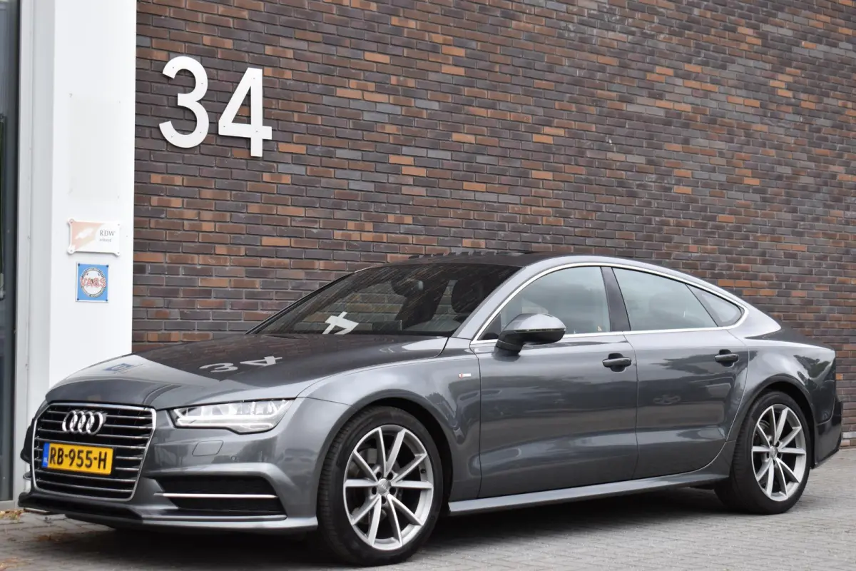 1.8 TFSI S line PANO LEDER LMV 88000KM!