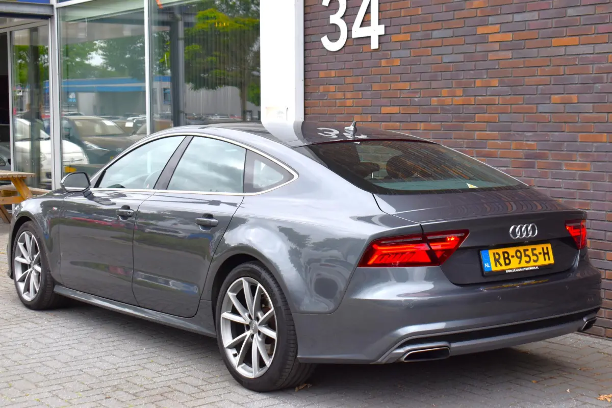 1.8 TFSI S line PANO LEDER LMV 88000KM!