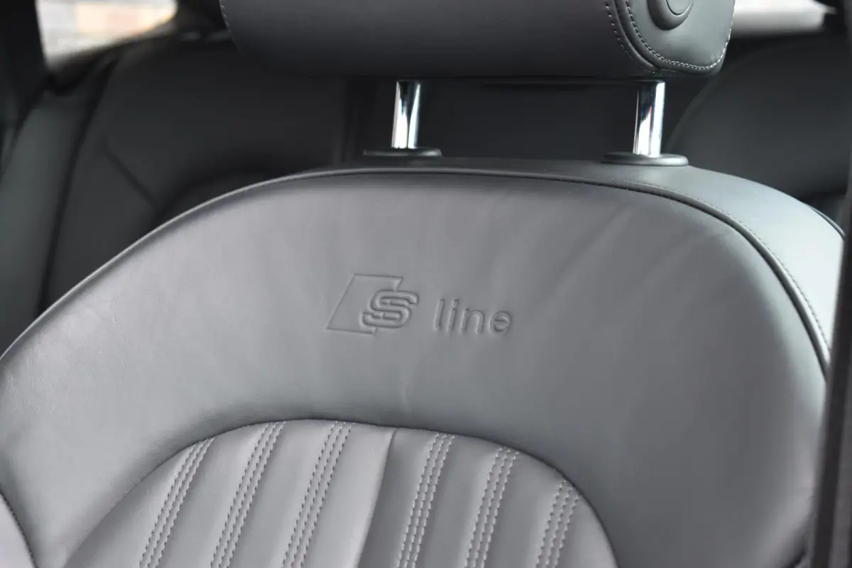 1.8 TFSI S line PANO LEDER LMV 88000KM!