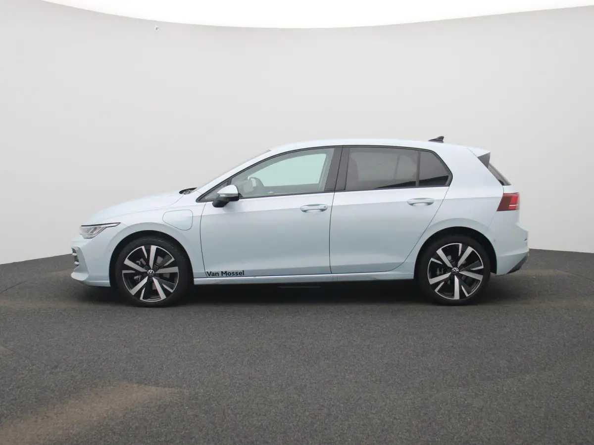 1.5 eHybrid Life Edition | Automaat | Navigatie | Draadloze Apple carplay | Adaptieve cruise control | File Assist | Climate control | Stuur- en Stoelverwarming | 360' graden Camera | Park A
