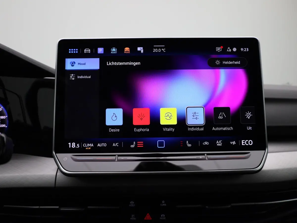 1.5 eHybrid Life Edition | Automaat | Navigatie | Draadloze Apple carplay | Adaptieve cruise control | File Assist | Climate control | Stuur- en Stoelverwarming | 360' graden Camera | Park A