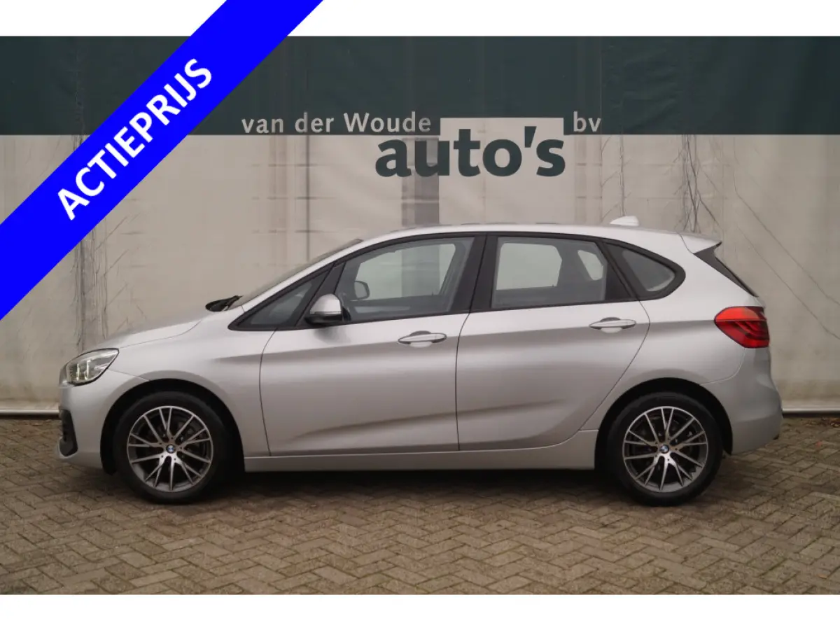 216i Executive Edition -NAVI-ECC-PDC-TREKHAAK-