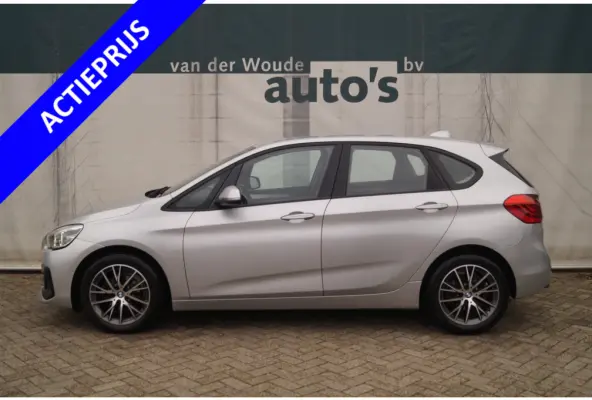 216i Executive Edition -NAVI-ECC-PDC-TREKHAAK-