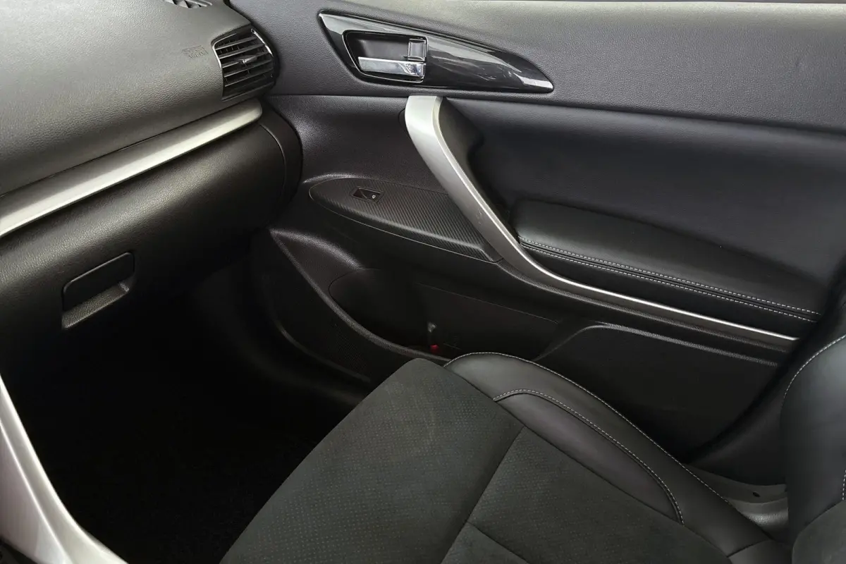 2.4 PHEV Business Intense+ Stoel-Stuur-Achterbank Verwarming